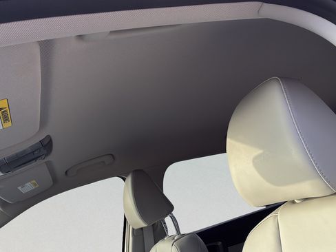 Certified 2025 Kia Sorento S AWD/4WD image 24