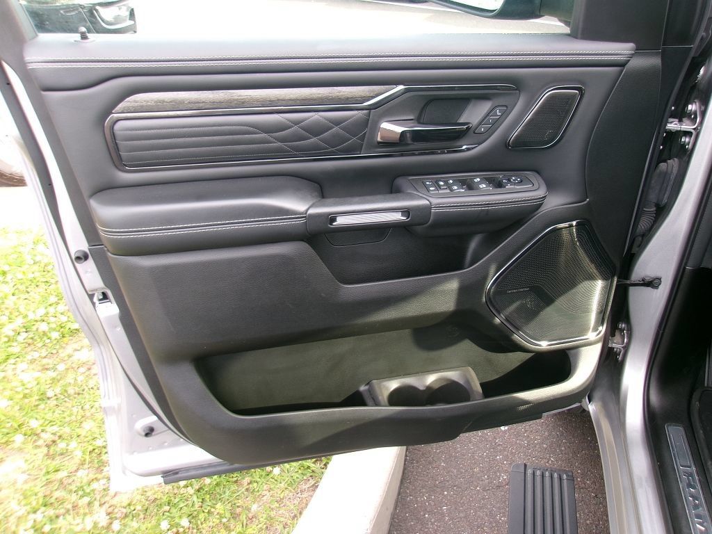 Certified 2025 RAM 1500 Limited AWD/4WD image 6