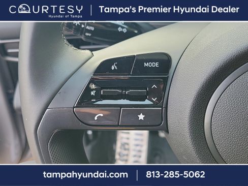 Certified 2025 Hyundai Elantra Sport image 17
