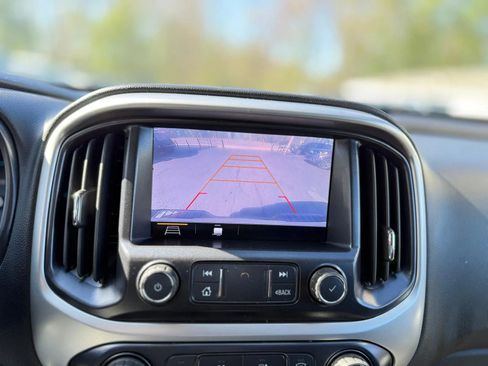 Used 2019 Chevrolet Colorado LT AWD/4WD image 19