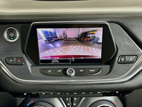 Used 2021 Chevrolet Blazer LT FWD image 15