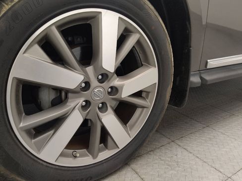 Used 2015 Nissan Pathfinder Platinum w/ Family Entertainment Package FWD image 31