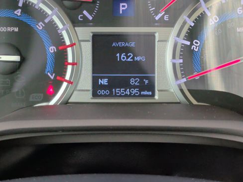 Used 2015 Toyota 4Runner SR5 AWD/4WD image 14