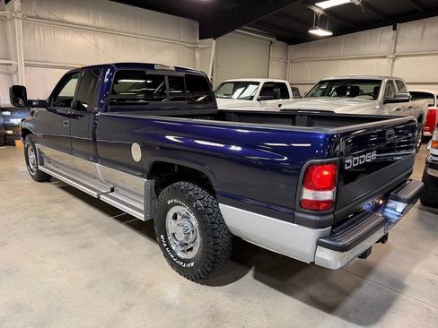 Used 1998 Dodge Ram 2500 Truck 2WD Quad Cab image 3