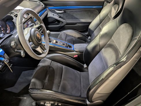 Used 2016 Porsche Boxster Spyder image 5