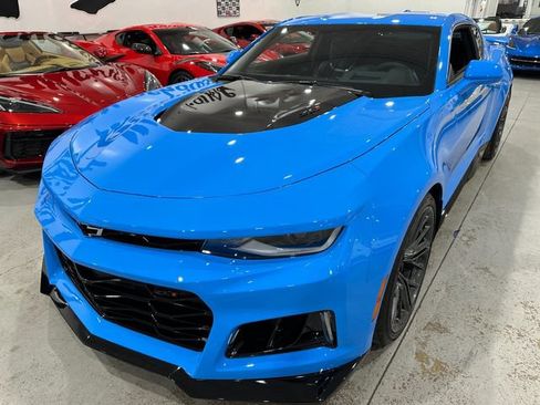 Used 2022 Chevrolet Camaro ZL1 RWD image 32