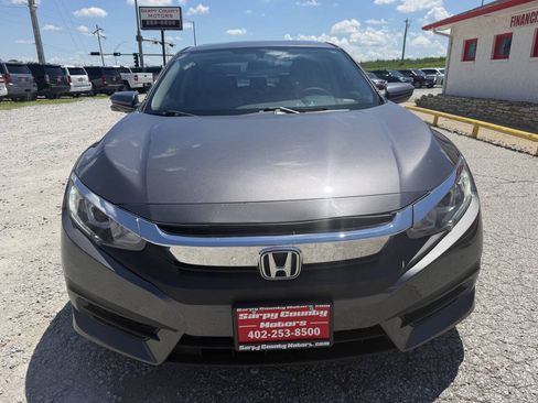 Used 2018 Honda Civic EX image 8