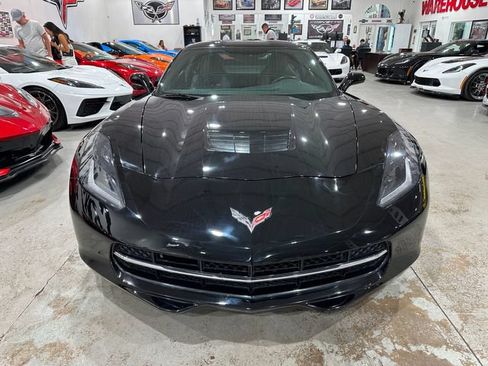 Used 2017 Chevrolet Corvette Stingray Coupe w/ 1LT RWD image 22