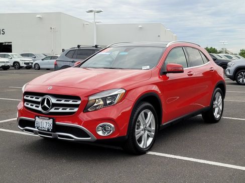 Used 2018 Mercedes-Benz GLA 250 image 10