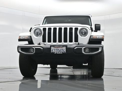 Used 2023 Jeep Gladiator Sport image 48