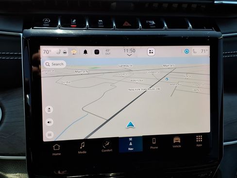 Used 2023 Jeep Grand Cherokee L Limited image 23