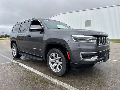 Used 2022 Jeep Wagoneer Series II AWD/4WD image 8