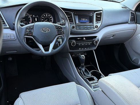 Used 2018 Hyundai Tucson SE AWD/4WD image 8