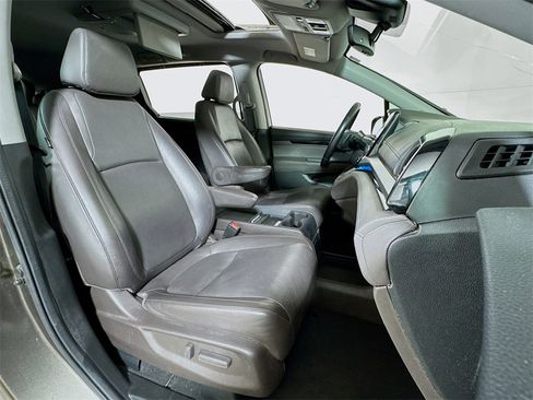 Used 2018 Honda Odyssey Elite image 29