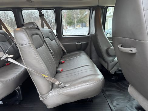 Used 2015 Chevrolet Express 2500 LS image 20