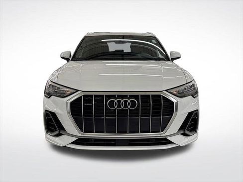 Certified 2022 Audi Q3 2.0T Premium w/ Convenience Package AWD/4WD image 8