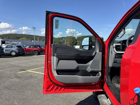 Used 2026 Ford F350 XL w/ Snow Plow Prep Package image 11