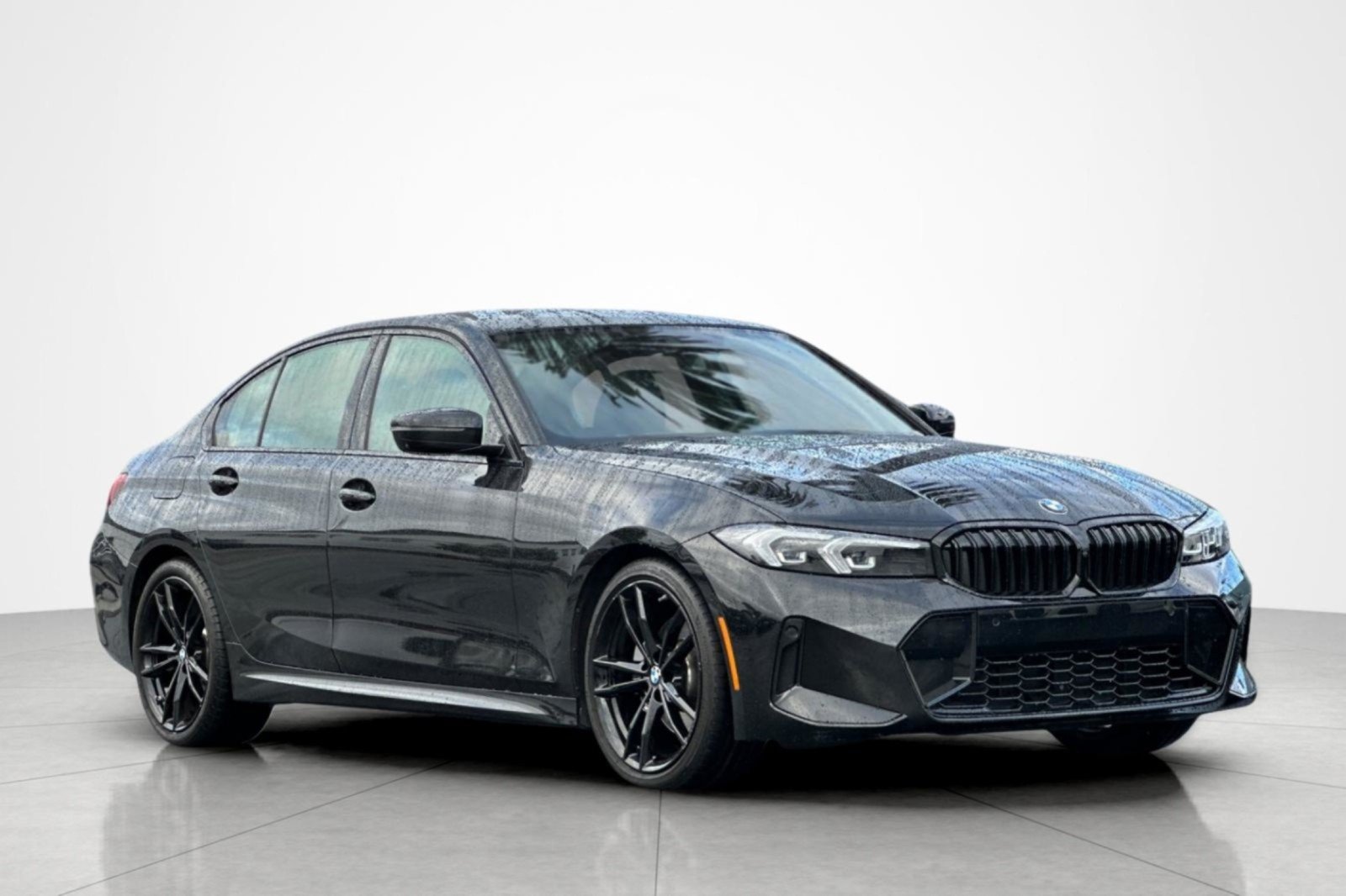 Used 2024 BMW 330i Sedan w/ M Sport Package RWD image 7