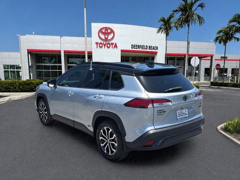 Used 2024 Toyota Corolla Cross AWD Hybrid w/ Moonroof Package image 5