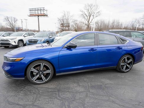 Used 2024 Honda Accord Sport image 3