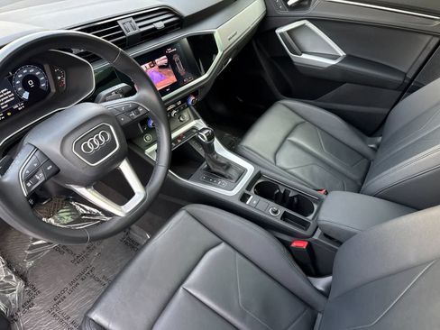 Used 2022 Audi Q3 2.0T Premium w/ Convenience Package image 11