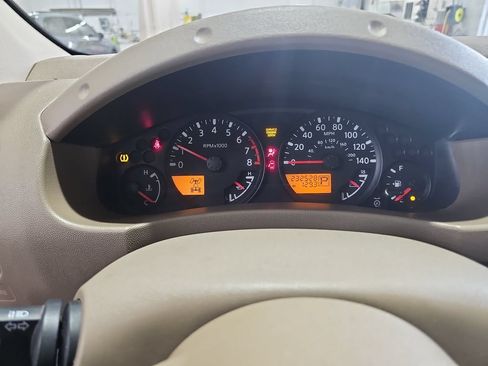 Used 2005 Nissan Frontier SE w/ (P01) Power Pkg AWD/4WD image 26