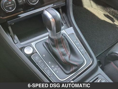 Used 2018 Volkswagen GTI Autobahn FWD image 17