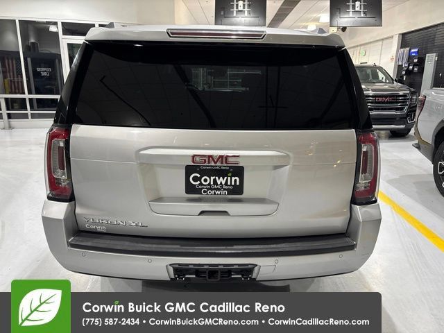 Used 2017 GMC Yukon XL SLT w/ Open Road Package AWD/4WD image 5