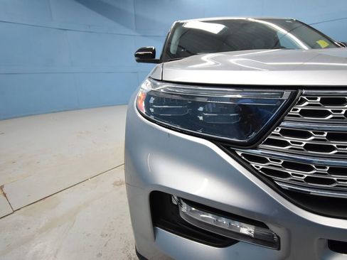 Used 2022 Ford Explorer Limited w/ Equipment Group 301A image 42