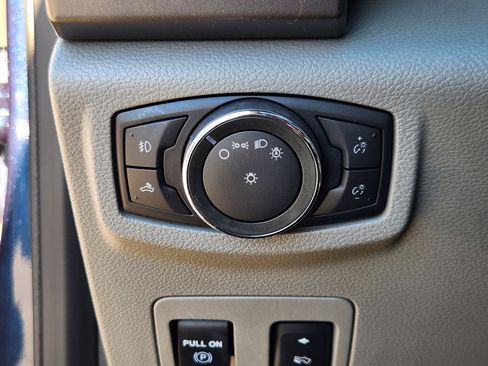 Used 2016 Ford F150 XLT w/ Equipment Group 302A Luxury image 24