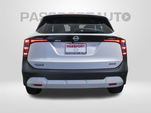 Certified 2025 Nissan Kicks SV w/ Charging Package image 8