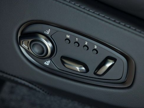 New 2026 Aston Martin DBX 707 image 20