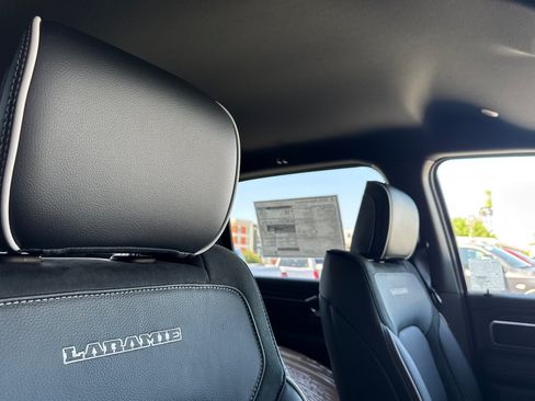 New 2026 RAM 1500 Laramie AWD/4WD image 15