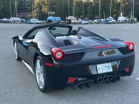 Used 2013 Ferrari 458 Spider image 8