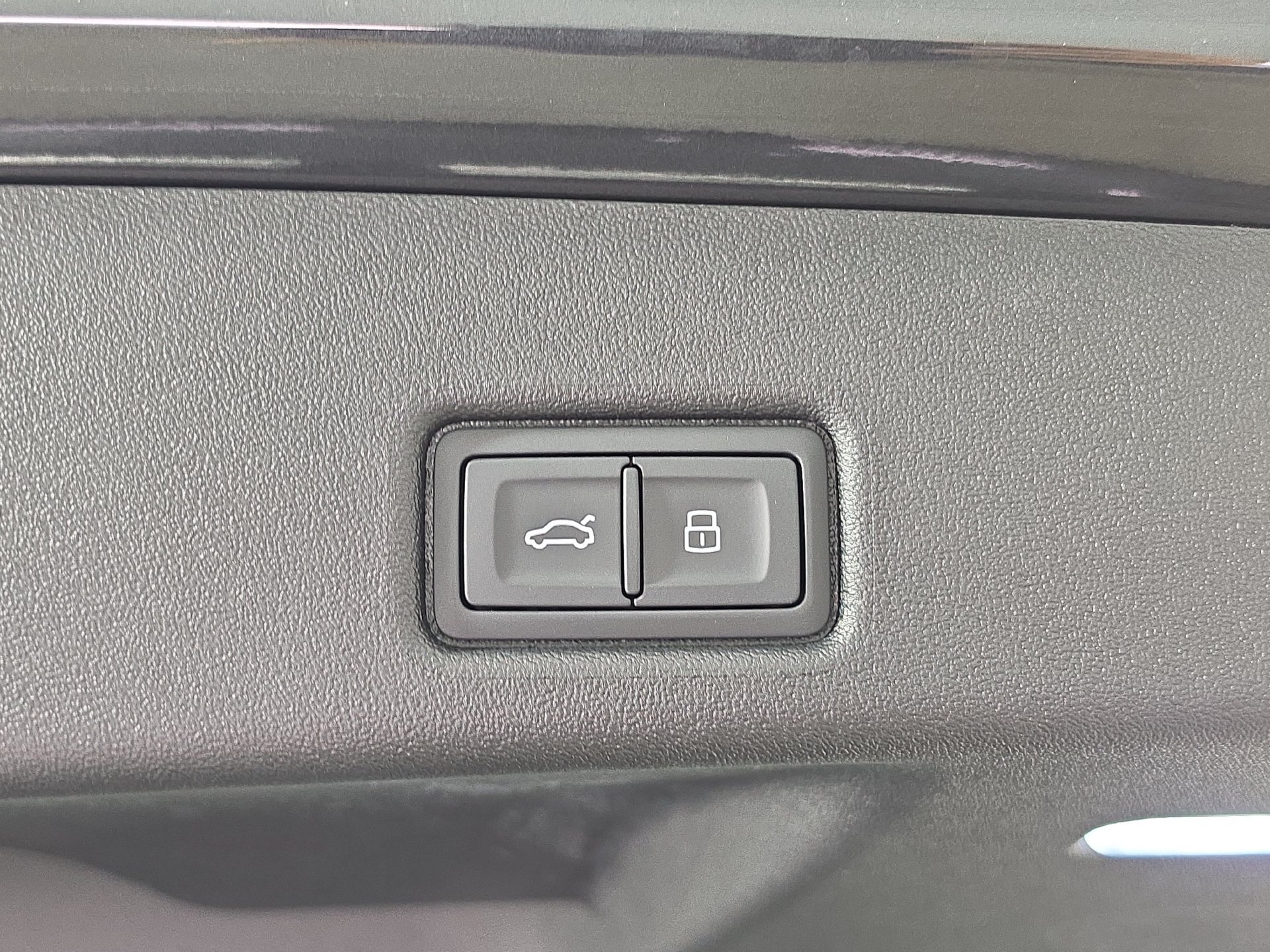 New 2026 Audi SQ5 Premium Plus AWD/4WD image 11