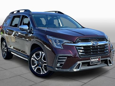 Used 2023 Subaru Ascent Touring image 2