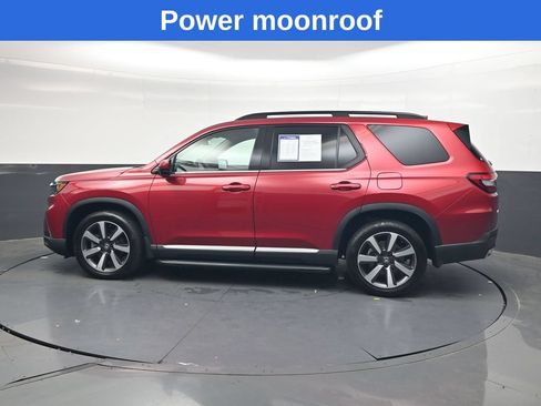 Used 2024 Honda Pilot Touring image 7