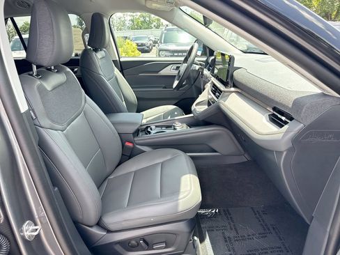 New 2026 Ford Explorer Active w/ Active Comfort Package AWD/4WD image 25