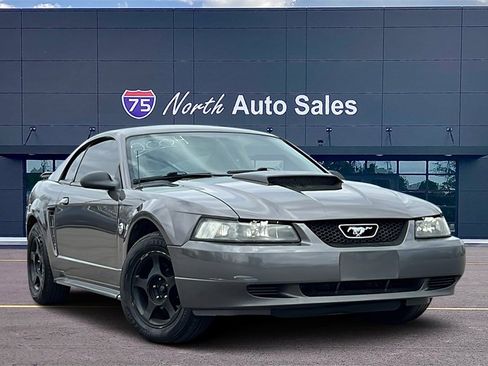 Used 2004 Ford Mustang Coupe image 1