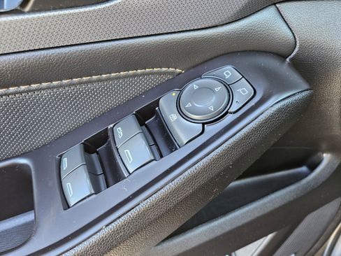 Used 2020 Chevrolet Traverse Premier w/ Redline Edition image 30