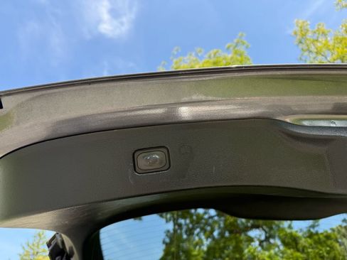 Used 2020 Ford Edge Titanium FWD image 35