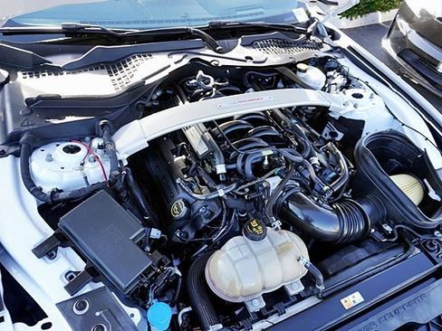 Used 2020 Ford Mustang Shelby GT350 w/ Technology Package RWD image 42