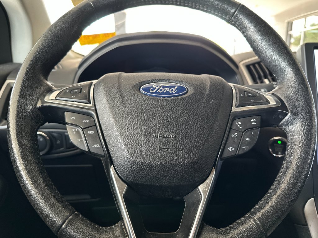 Used 2022 Ford Edge SEL AWD/4WD image 21