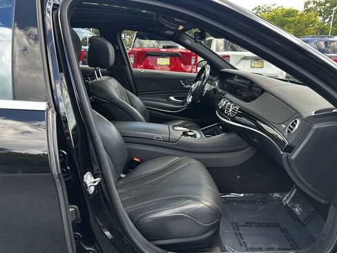 Used 2018 Mercedes-Benz S 560 4MATIC Sedan image 34