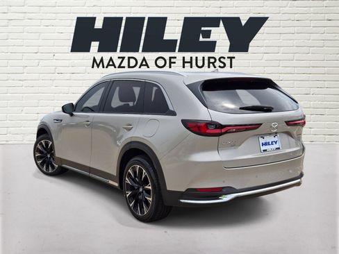 Used 2025 MAZDA CX-90 Plug-In Hybrid w/ Premium Plus AWD/4WD image 4