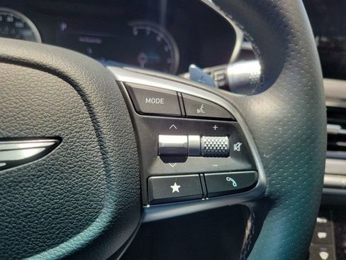 Certified 2026 Genesis G70 2.5T RWD image 21