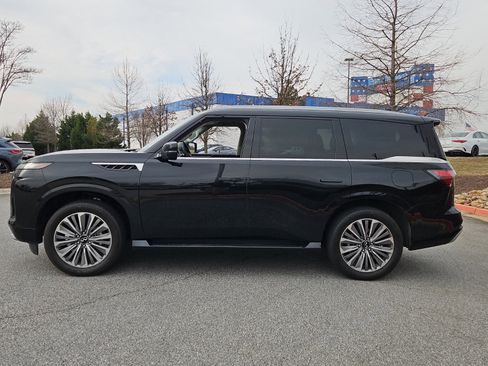 Used 2025 INFINITI QX80 Sensory image 9