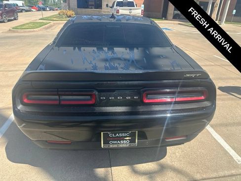 Used 2019 Dodge Challenger SRT Hellcat Redeye RWD image 5