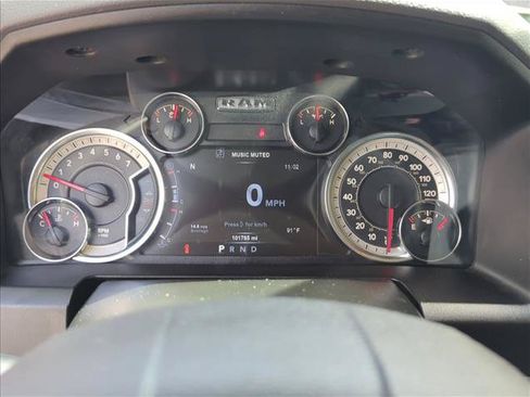 Used 2019 RAM 1500 Classic SLT w/ Luxury Group AWD/4WD image 22