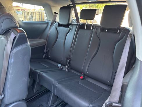 Used 2026 Kia Carnival FWD image 31